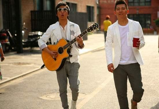 羽泉 唱歌 爆料视频,揭秘明星幕后趣事